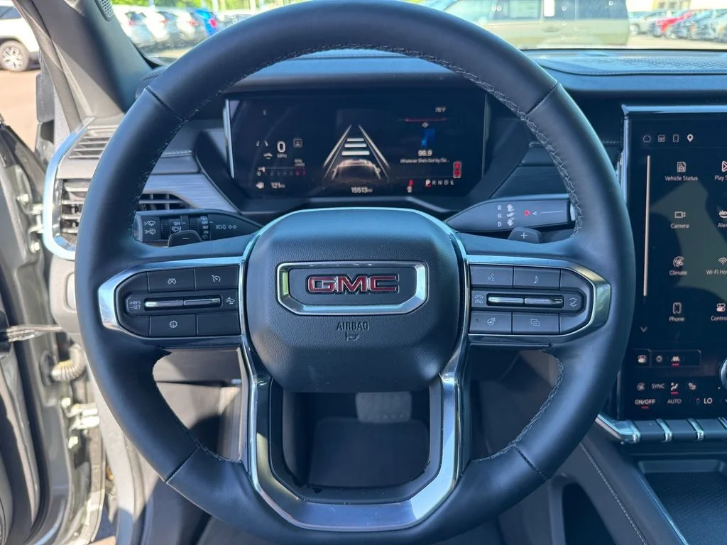 Used 2025 Silver GMC Elevation image 25