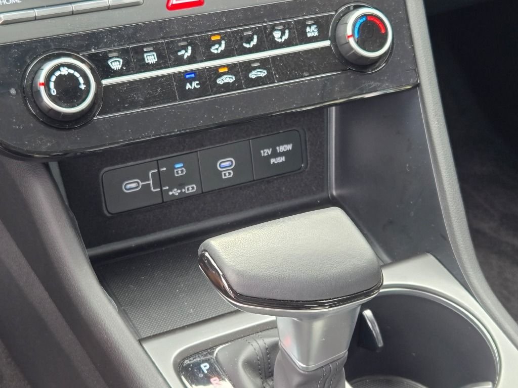 Used 2026 White Hyundai SE image 26