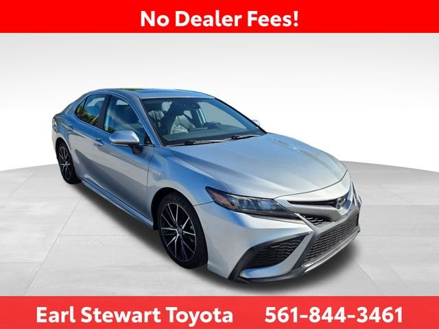 Used 2022 Silver Toyota SE image 2