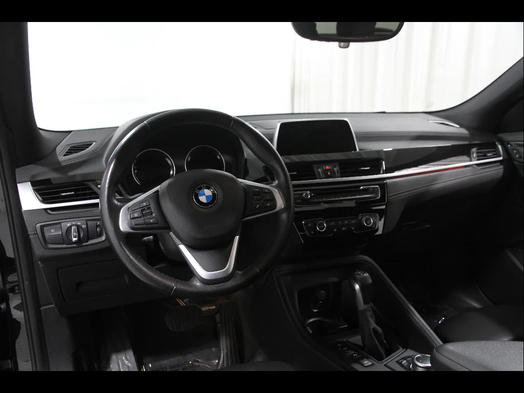 Used 2019 Black Sapphire Metallic BMW xDrive28i image 6