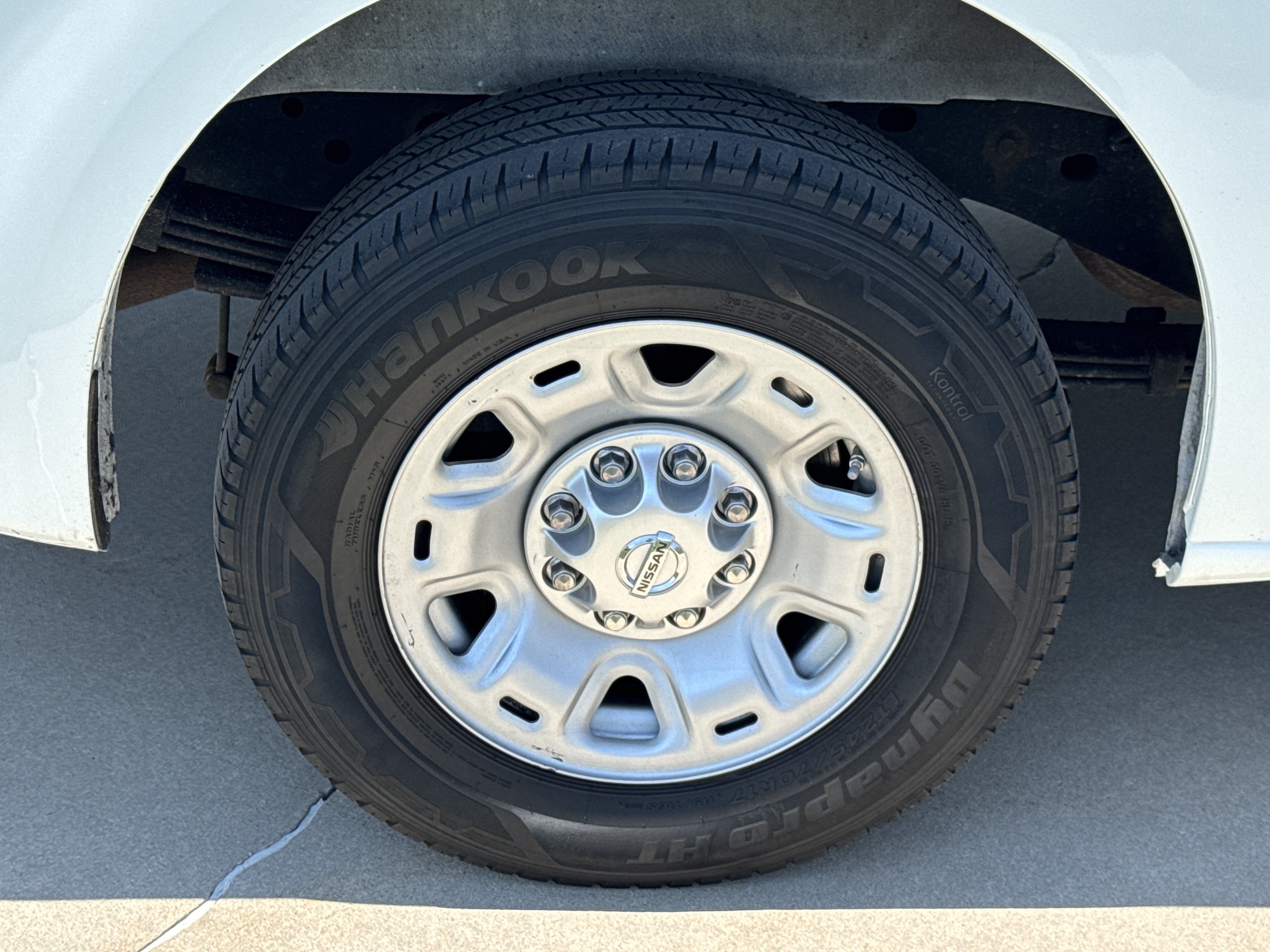Used 2014 White Nissan SV image 12