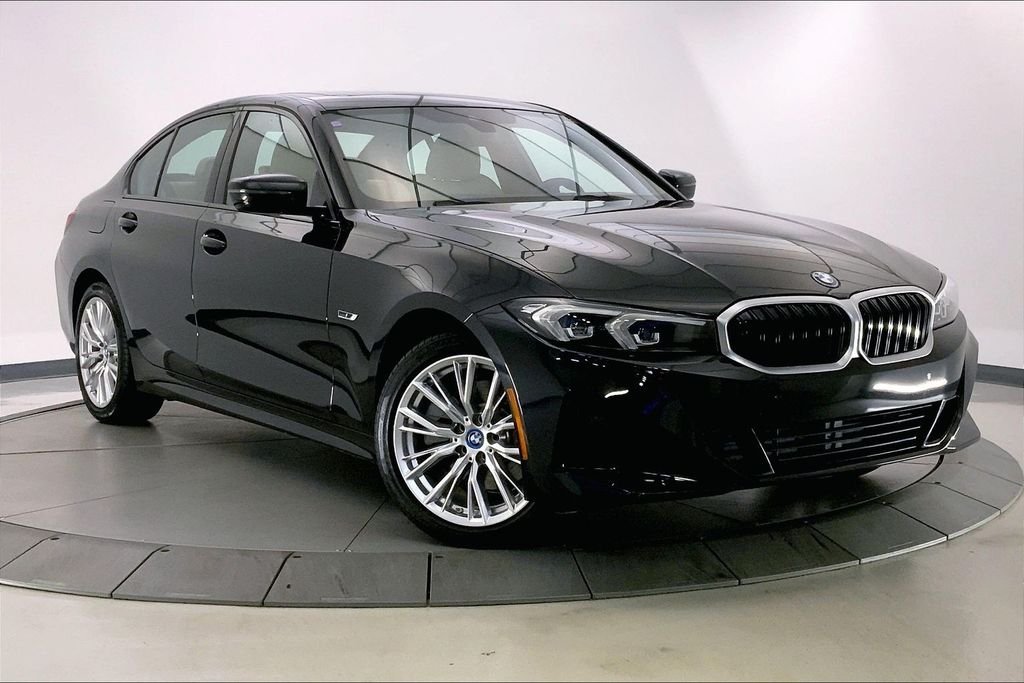 2023 BMW 3 Series 330e