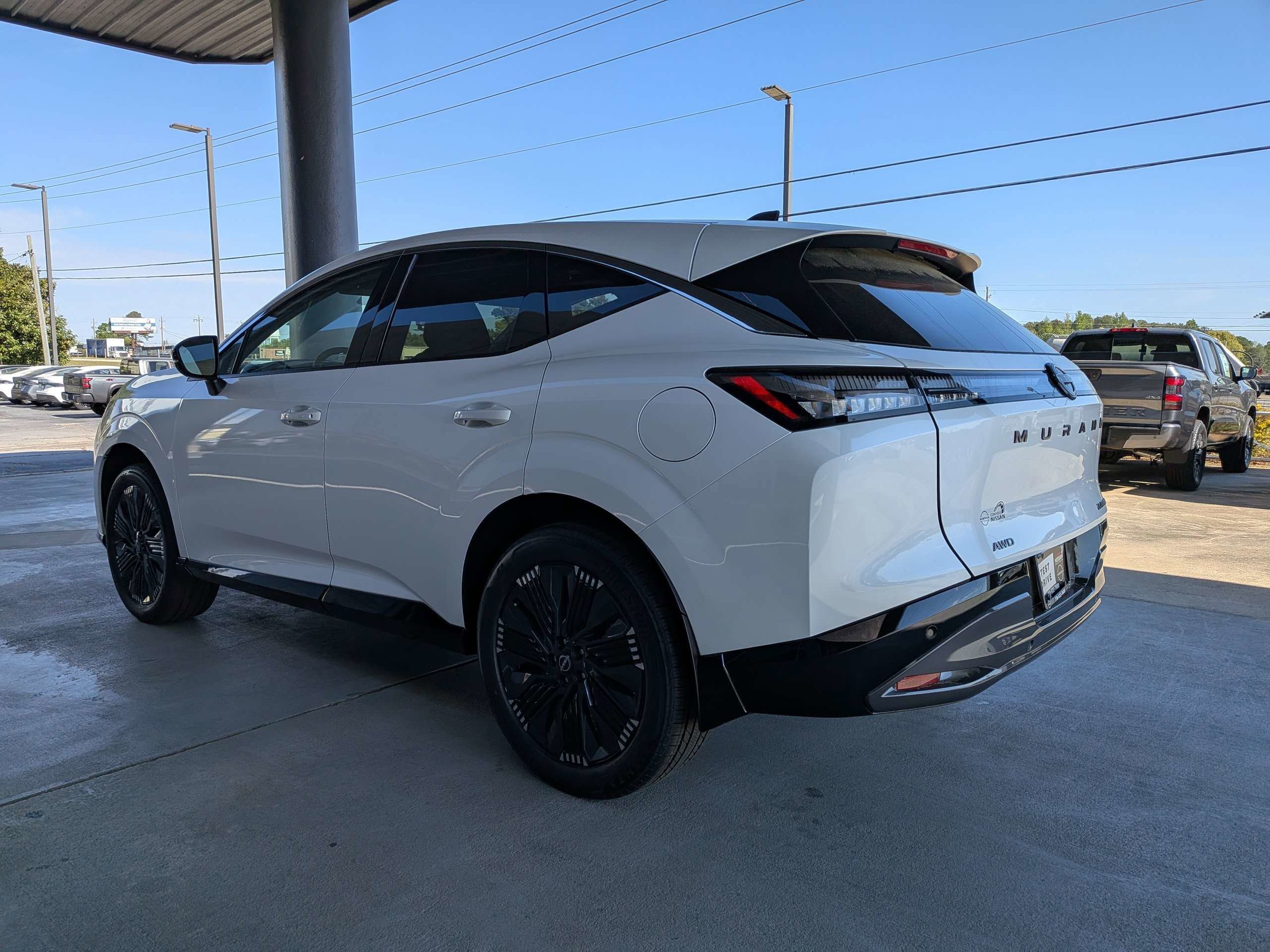 New 2026 White Nissan Platinum image 5