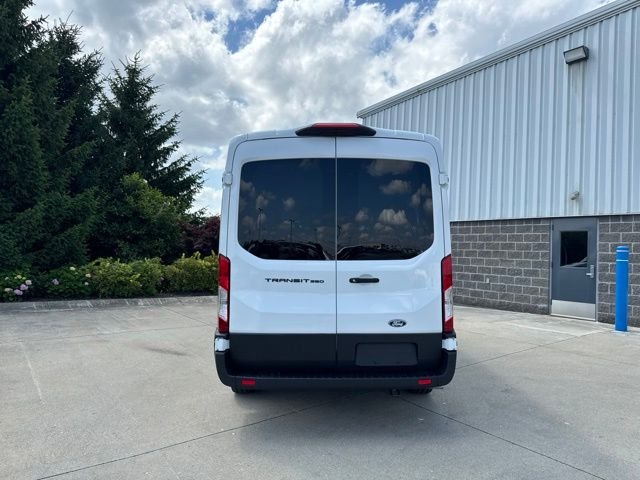 New 2026 Oxford White Ford Passenger Van XL image 5