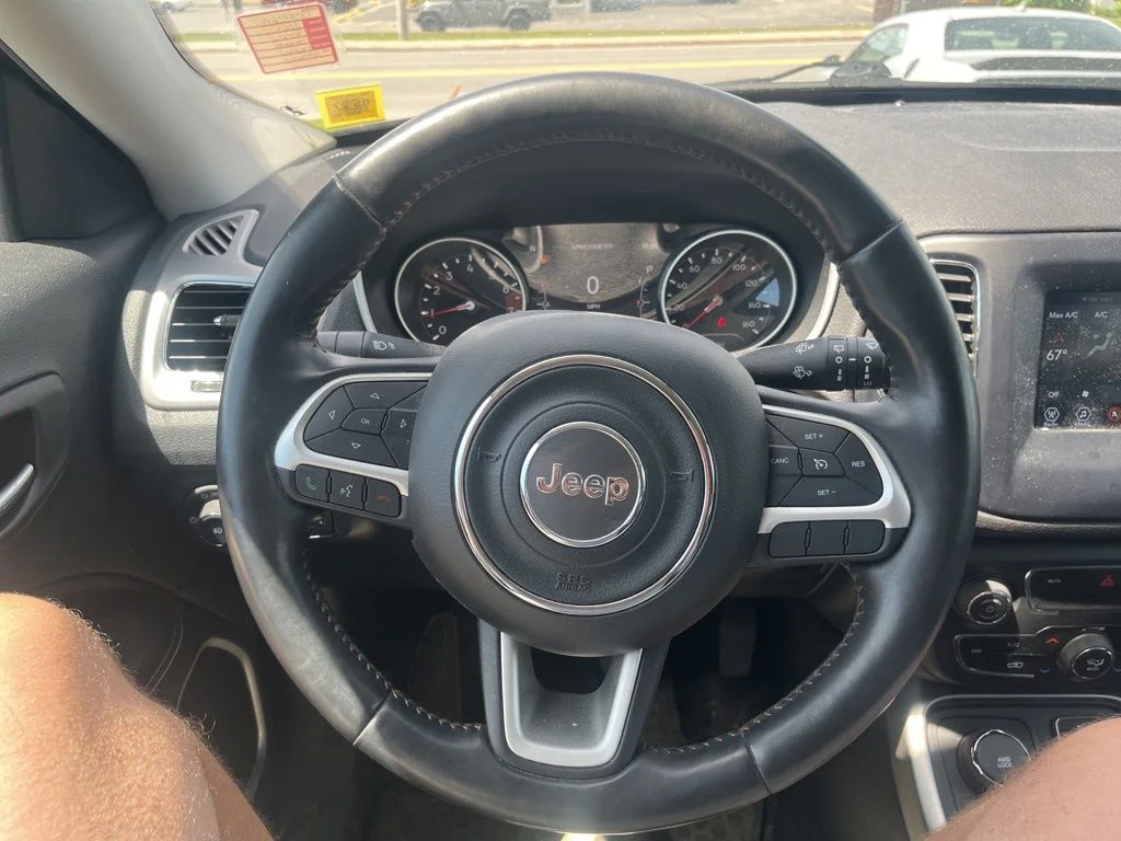 Used 2021 Gray Jeep Latitude image 21