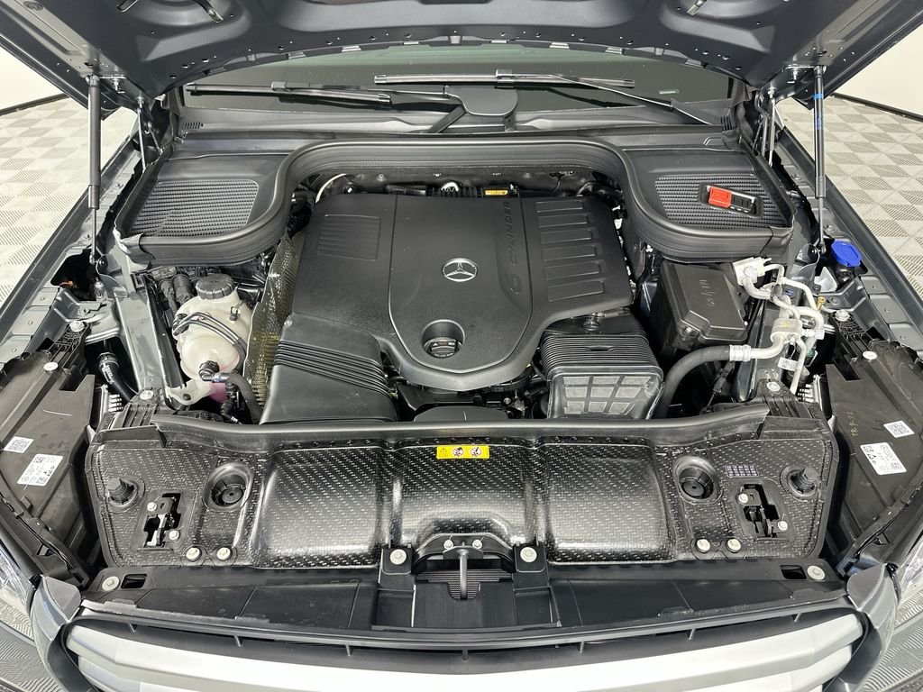 New 2026 Selenite Grey Metallic Mercedes-Benz GLS 450 image 33
