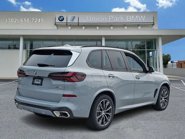 New 2026 Brooklyn Grey Metallic BMW xDrive40i image 4