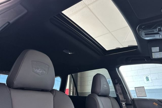 Used 2023 White Subaru Wilderness image 19