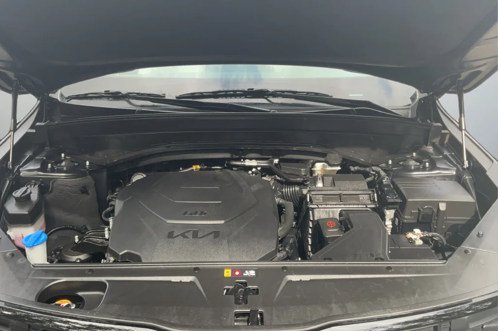 Used 2022 Black Kia EX image 22