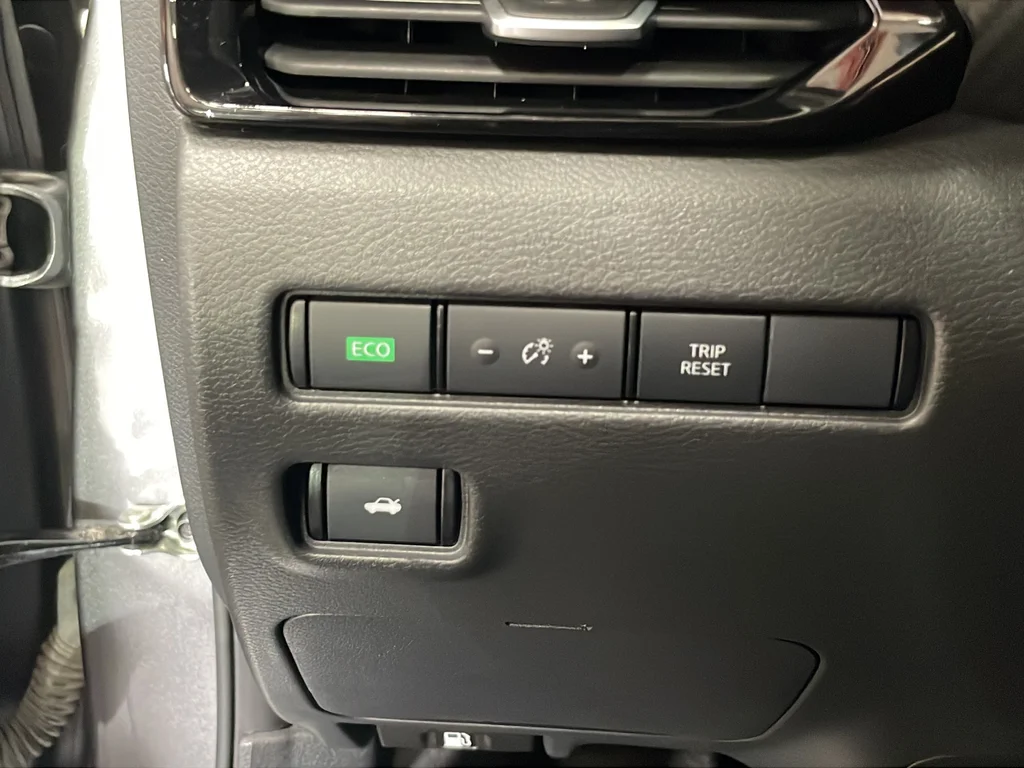 Used 2024 Gray Nissan SV image 28
