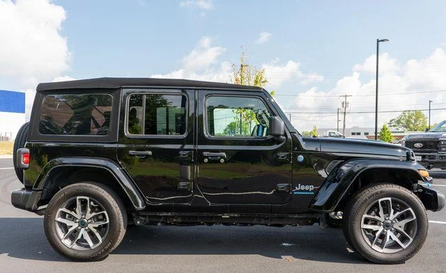 Used 2024 Black Jeep Sport S 4xe image 5