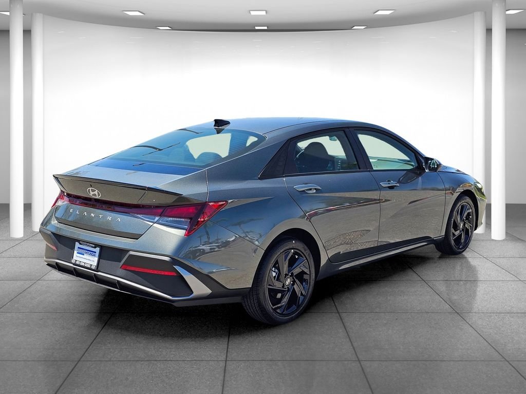 2026 Hyundai Elantra SEL Sport - Photo 6
