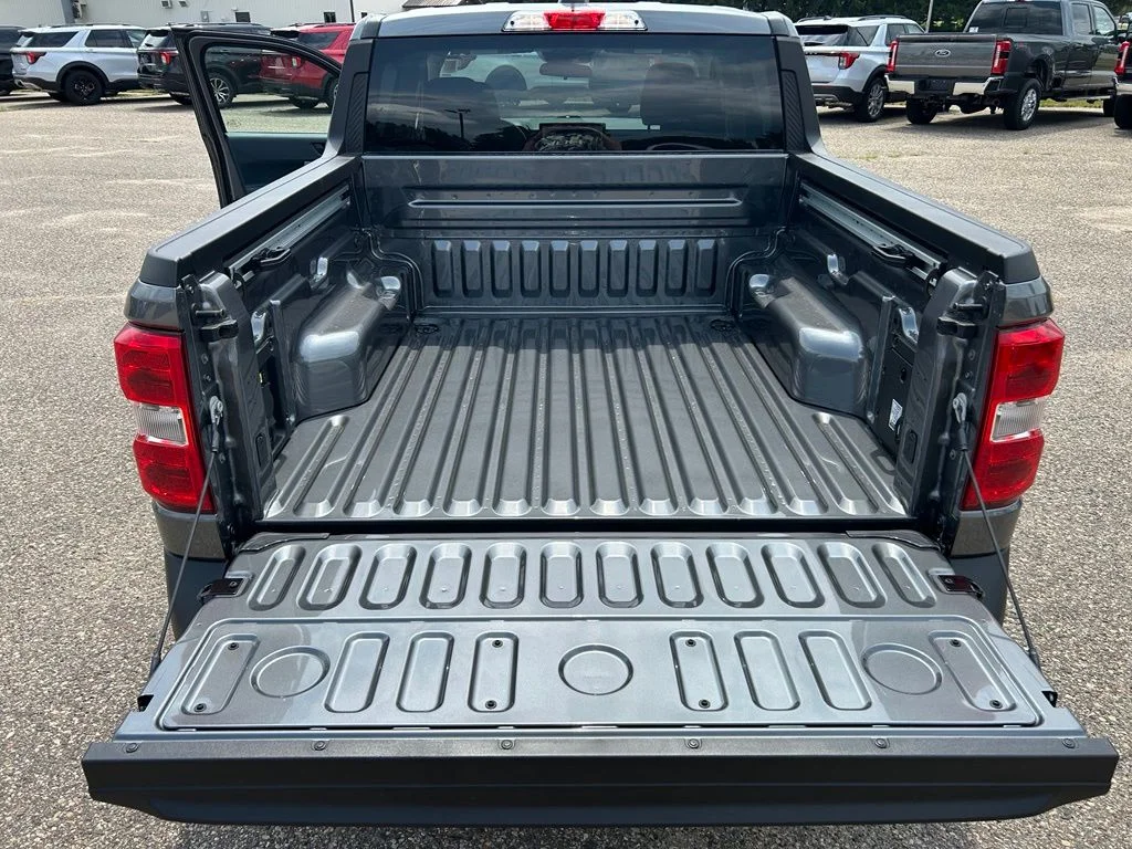 New 2026 Carbonized Gray Metallic Ford XLT image 21