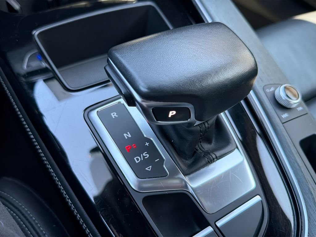 Used 2024  Audi 45 S line Premium Plus image 21