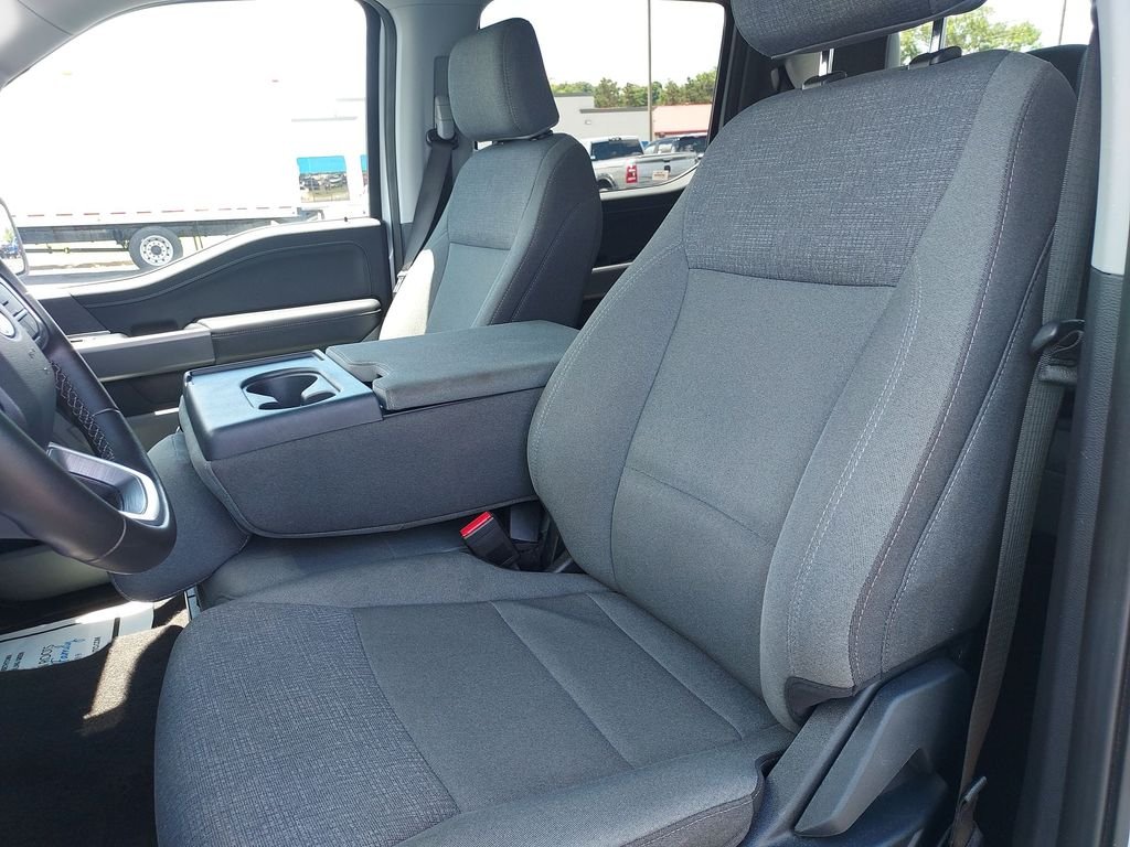 Used 2025 White Ford XLT image 17