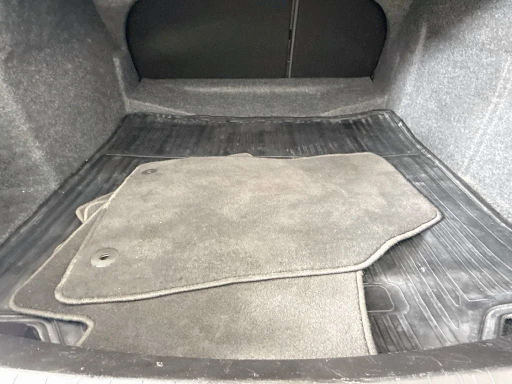 Used 2014 Gold Chevrolet LT image 25