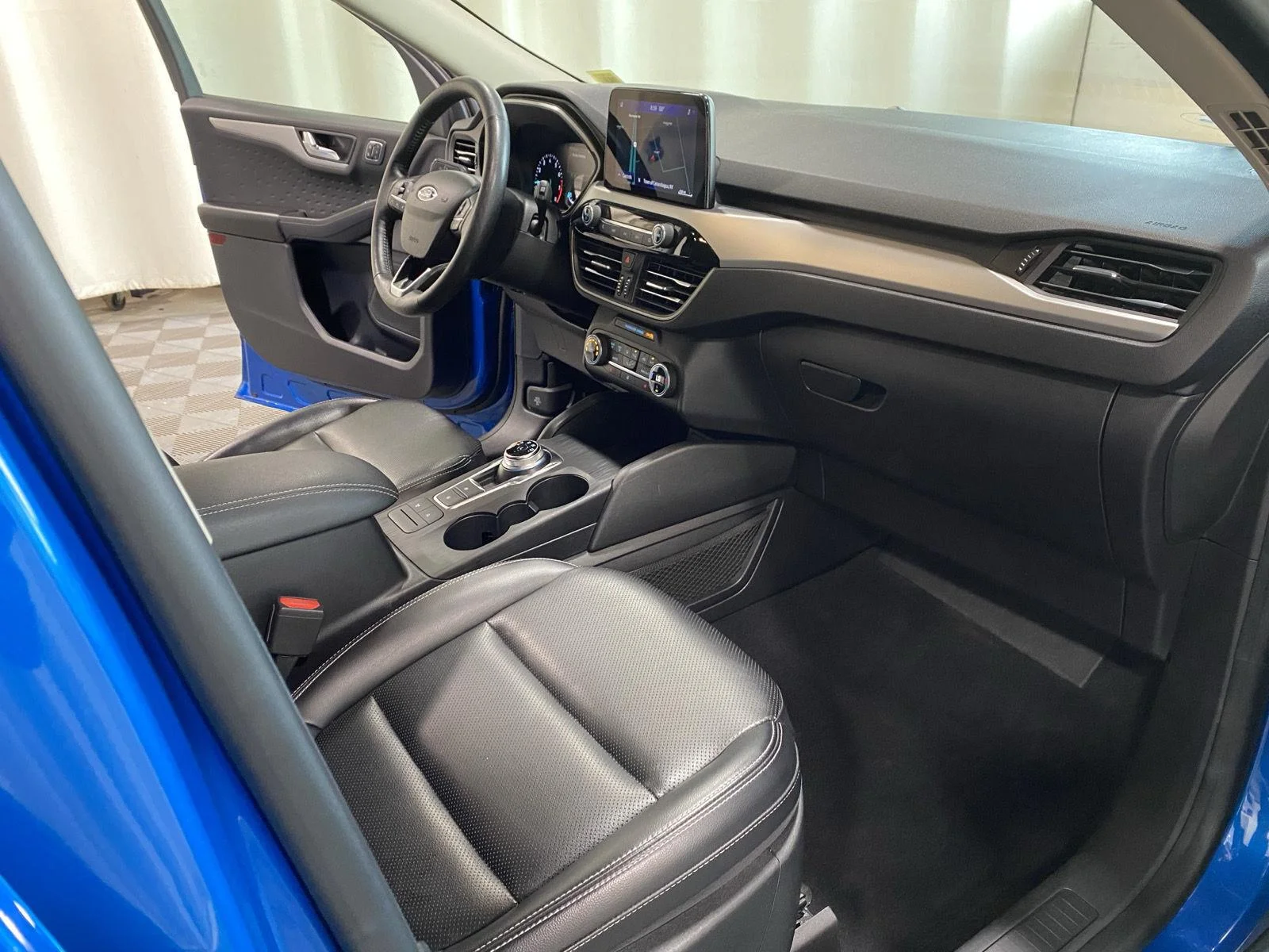 Used 2020 Velocity Blue Ford SEL image 6