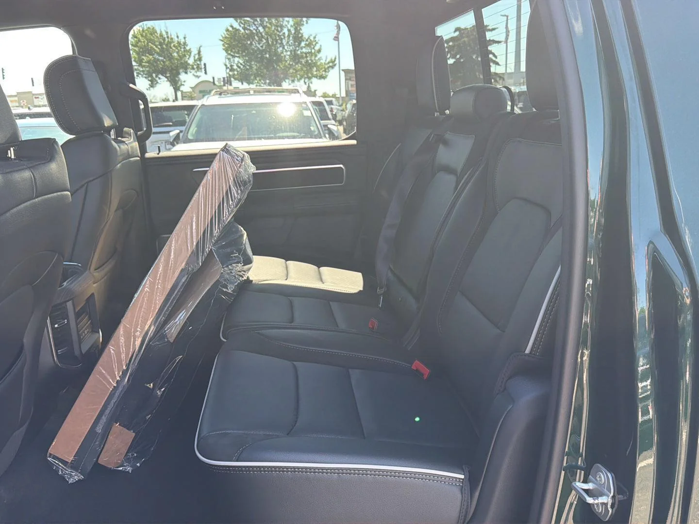 New 2026 Serrano-Green Metallic Exterior Paint RAM Laramie image 20