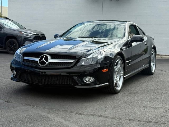 Used 2012  Mercedes-Benz SL 550 image 1