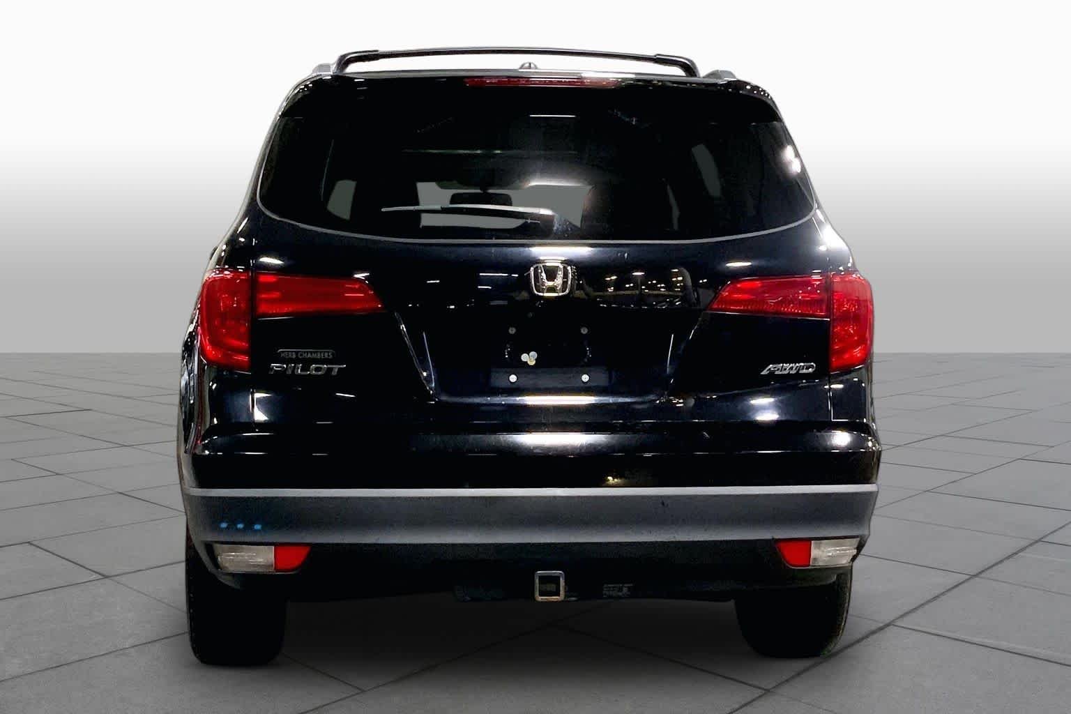Used 2016 Crystal Black Pearl Honda EX-L image 5