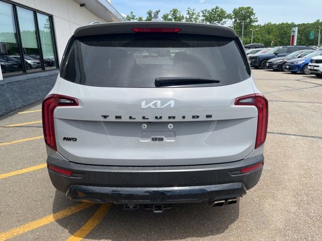Used 2022 Wolf Gray Kia SX image 4