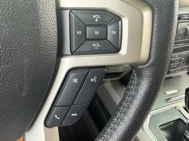 Used 2015 Ingot Silver Metallic Ford Lariat image 63