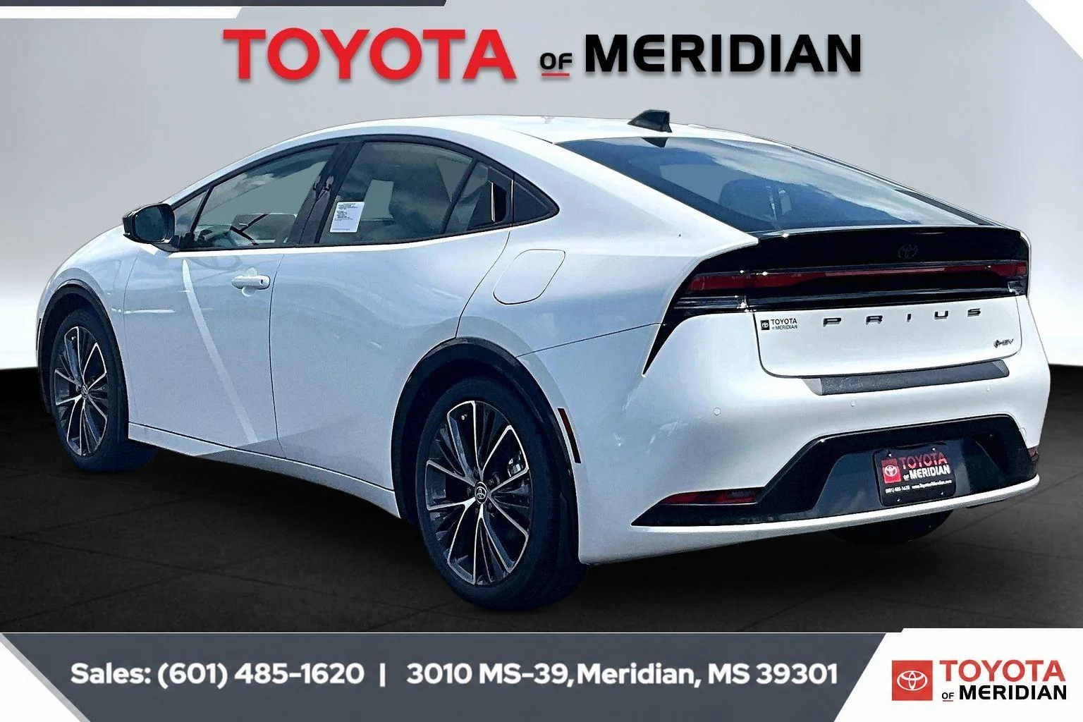 New 2026 Wind Chill Pearl Toyota XLE image 3