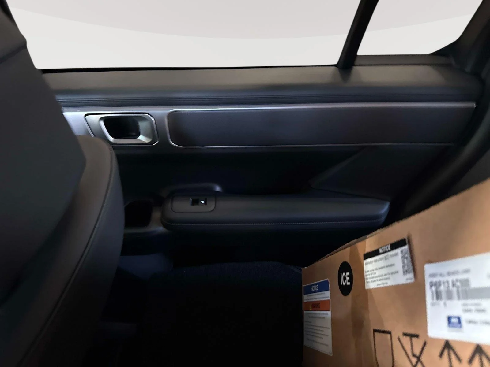New 2026 Hampton Gray Hyundai SEL image 15