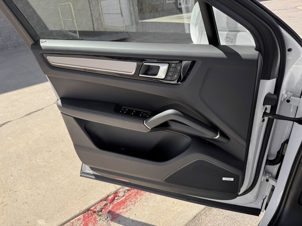 Used 2023 White Porsche Base image 13