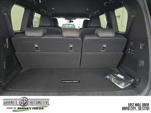 2026 Nissan Armada PRO-4X - Photo 11