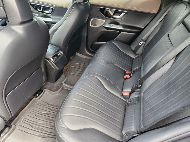 Certified Used 2023  Mercedes-Benz 500 SUV image 12