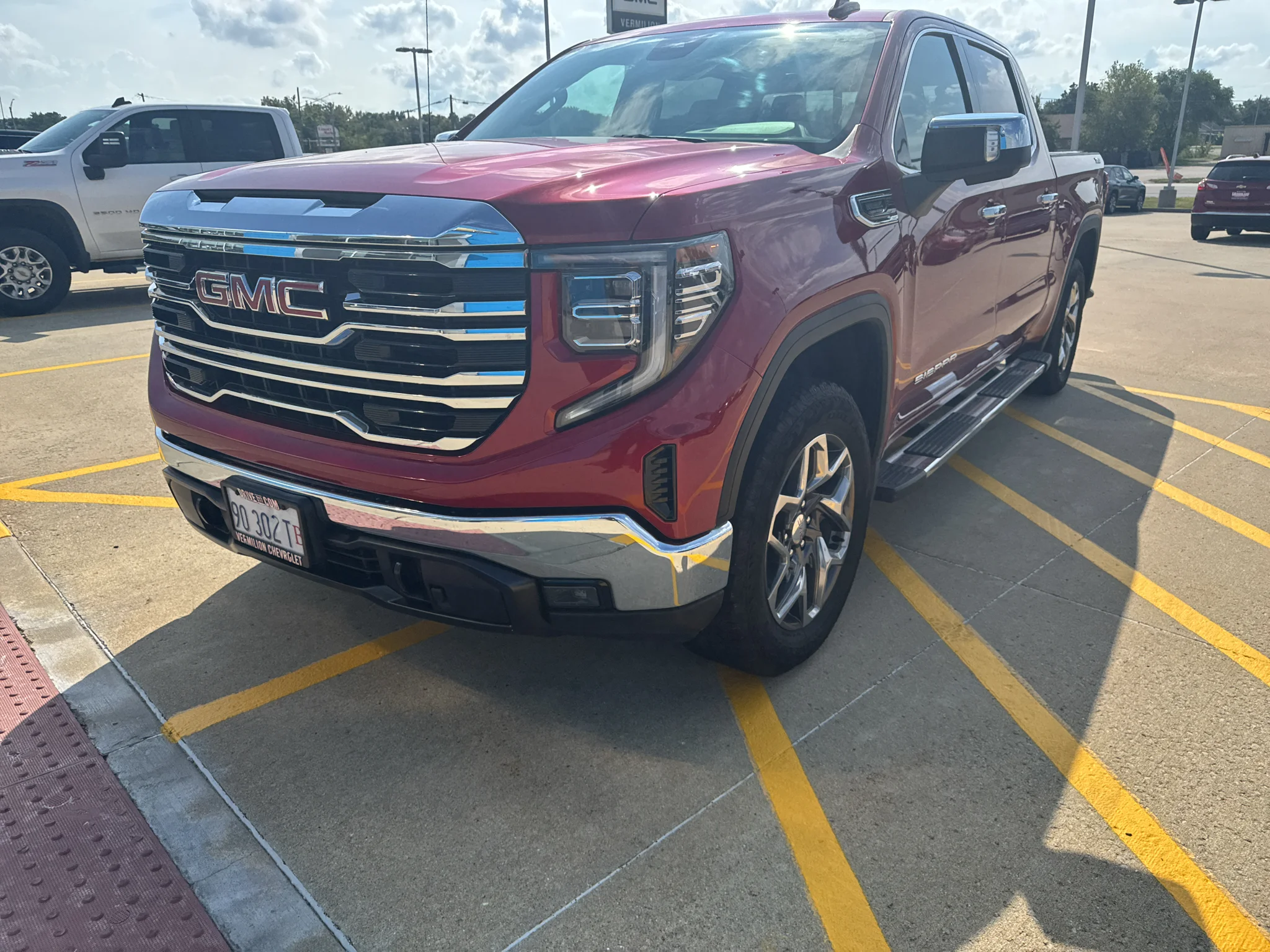 2025 GMC Sierra 1500 SLT