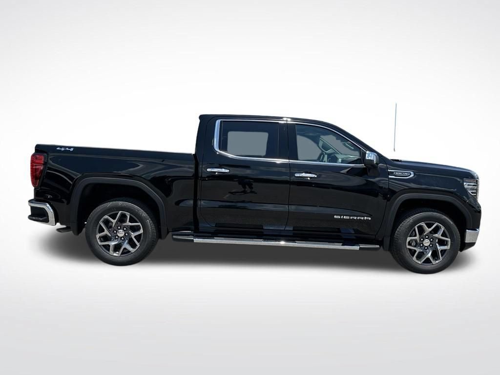 2026 GMC Sierra 1500 SLT - Photo 7