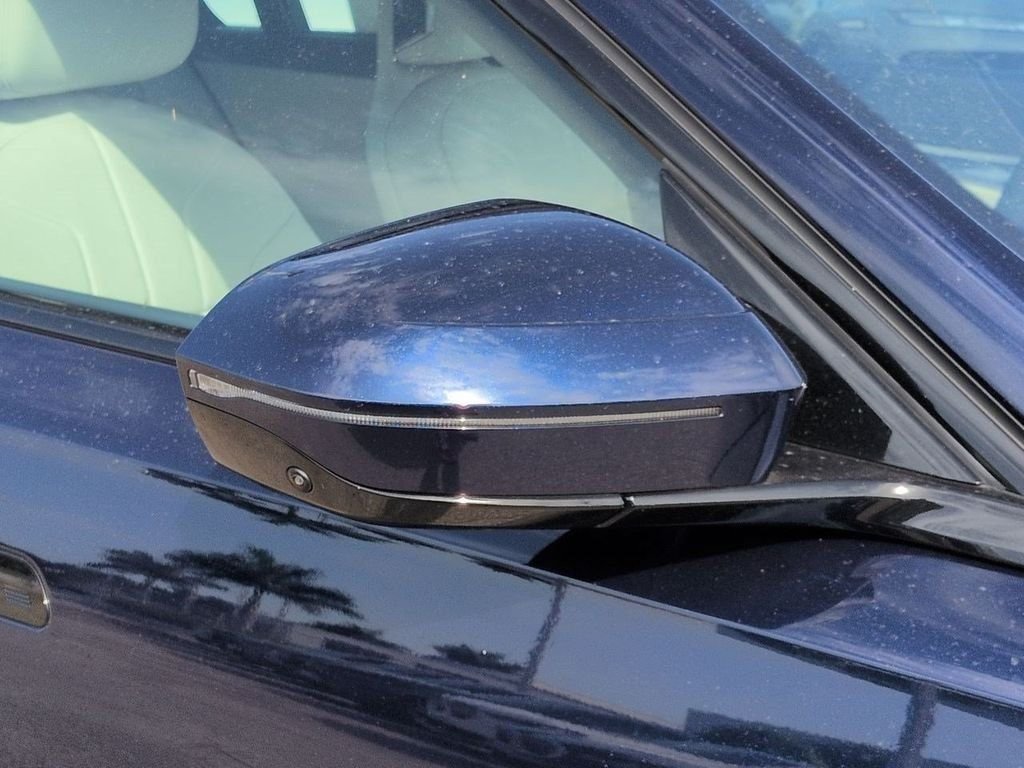 New 2026 Tanzanite Blue II Metallic BMW xDrive60 image 12