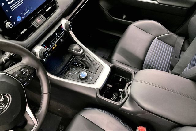 2023 Toyota RAV4 XSE - Photo 17
