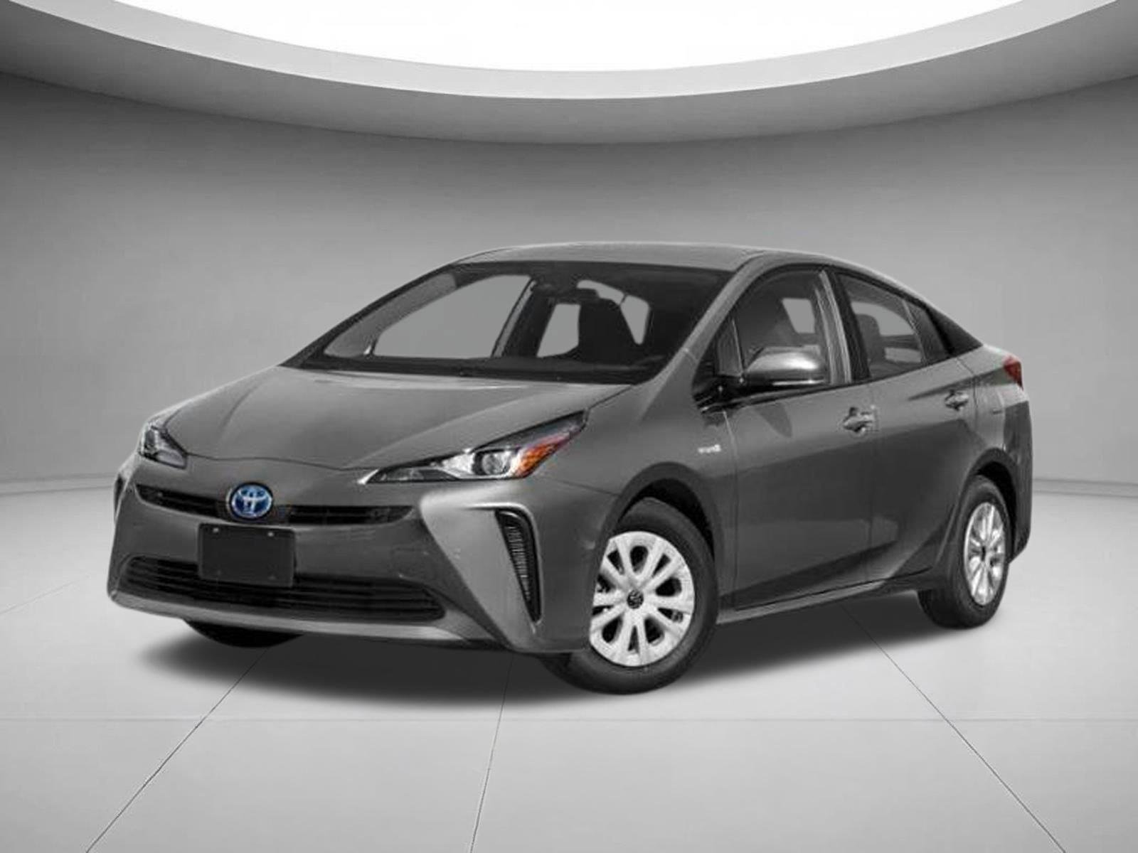 Used 2019 Sea Glass Pearl Toyota XLE image 1