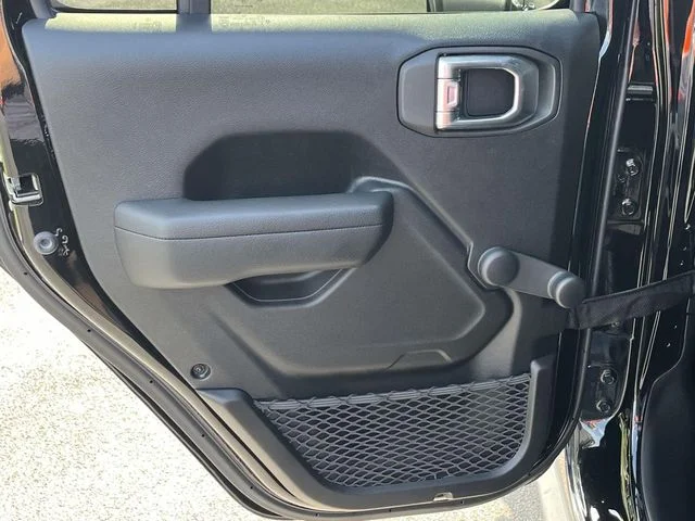 Used 2023 Black Jeep Sport image 17