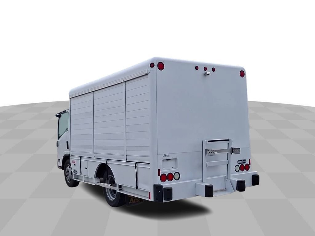 Used 2016 White Isuzu IBT PWL image 2