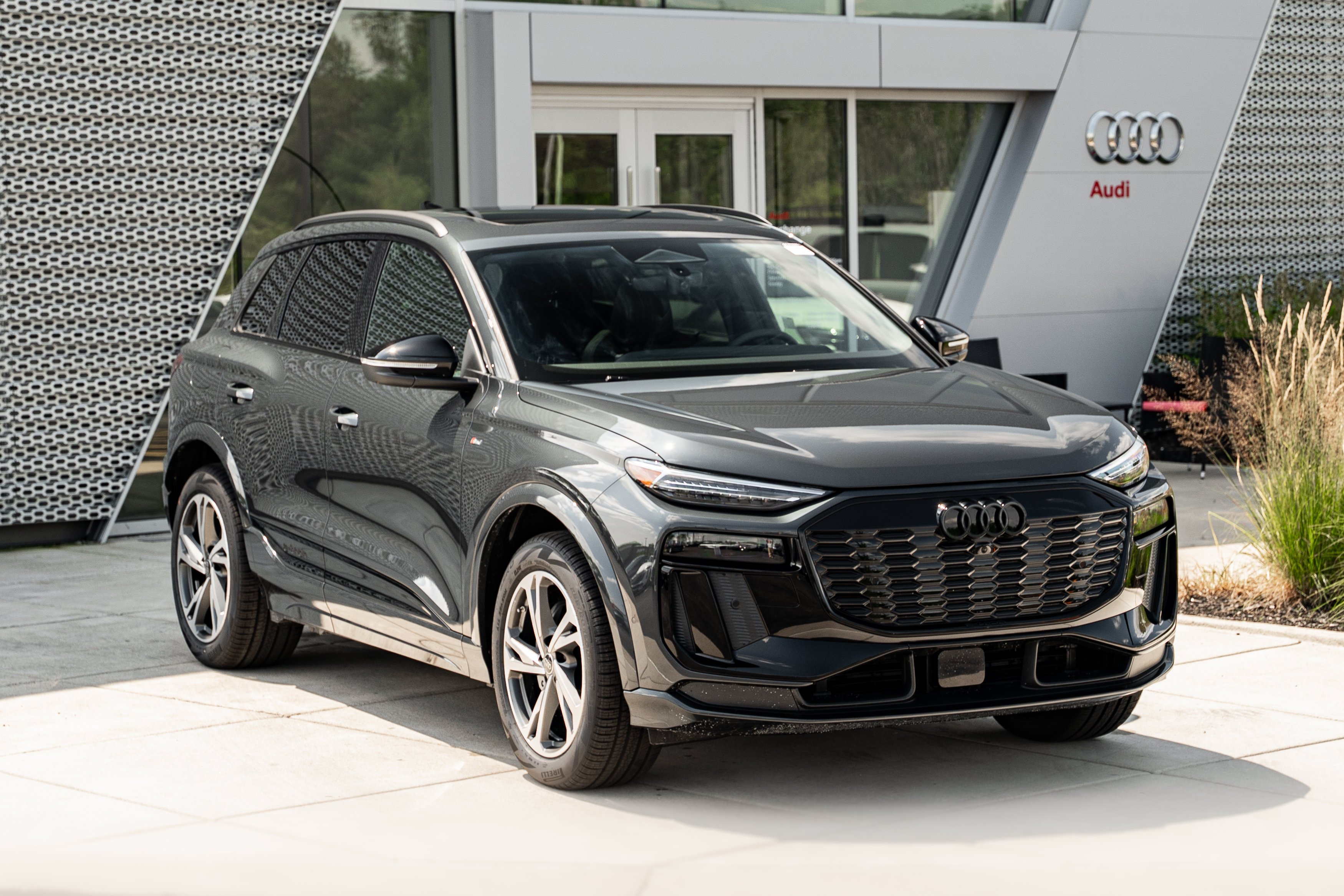 New 2027 Manhattan Audi Premium Plus image 2