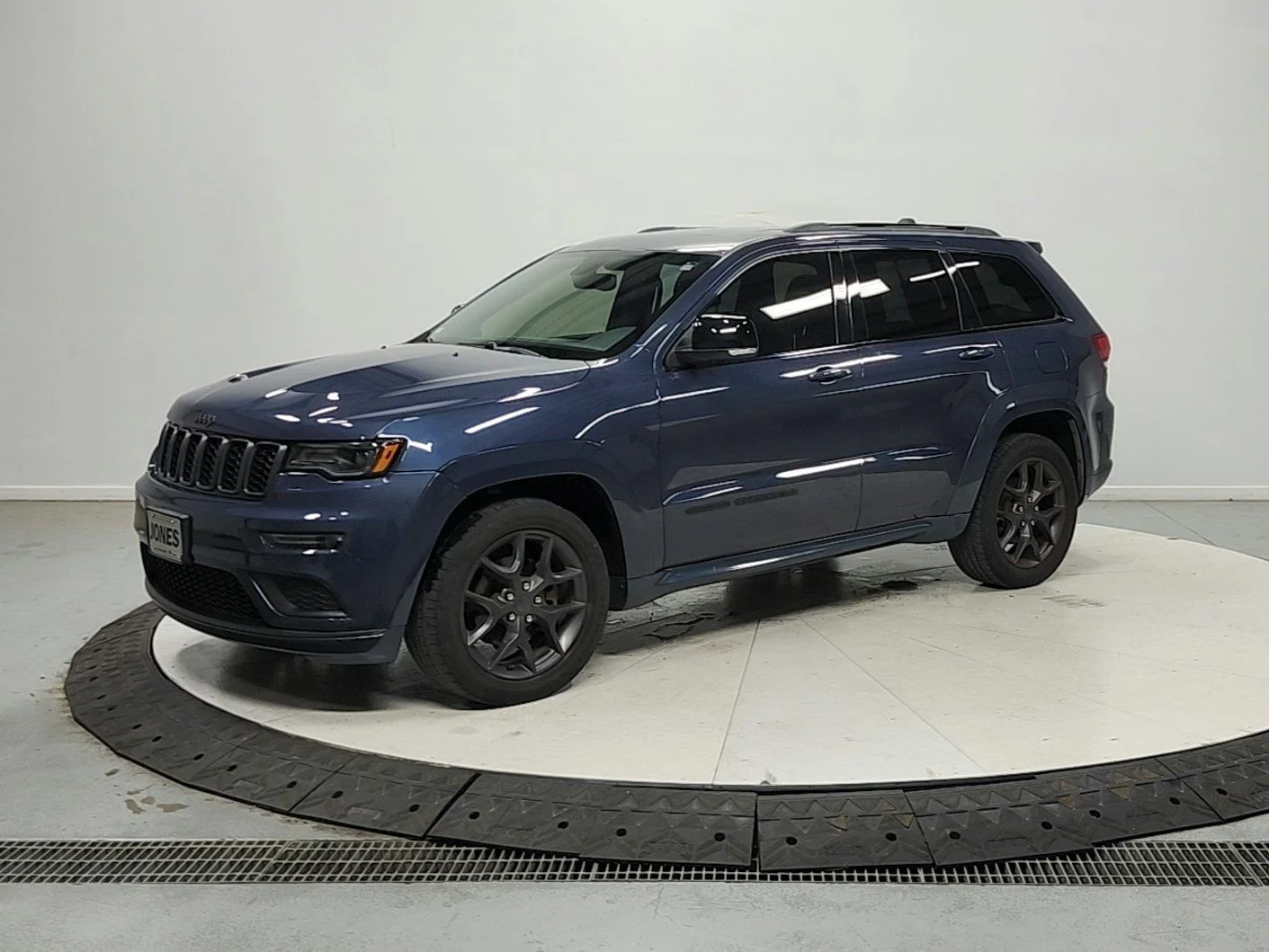 Used 2019 Blue Jeep Limited X image 4