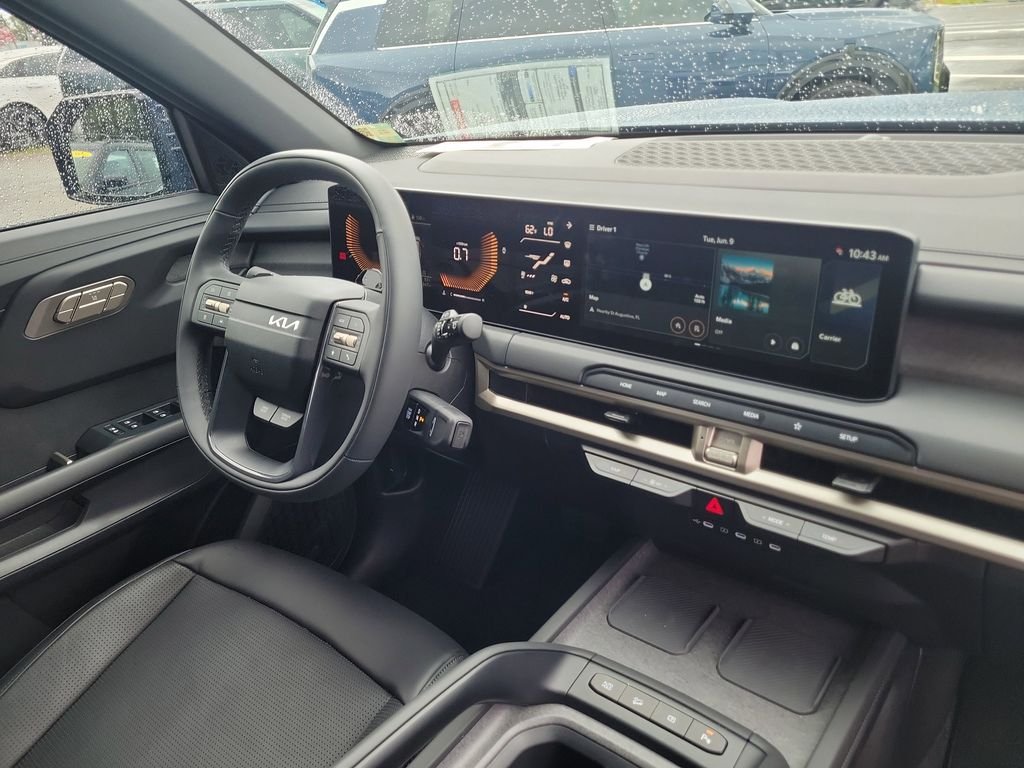 New 2027 Black Kia S image 8