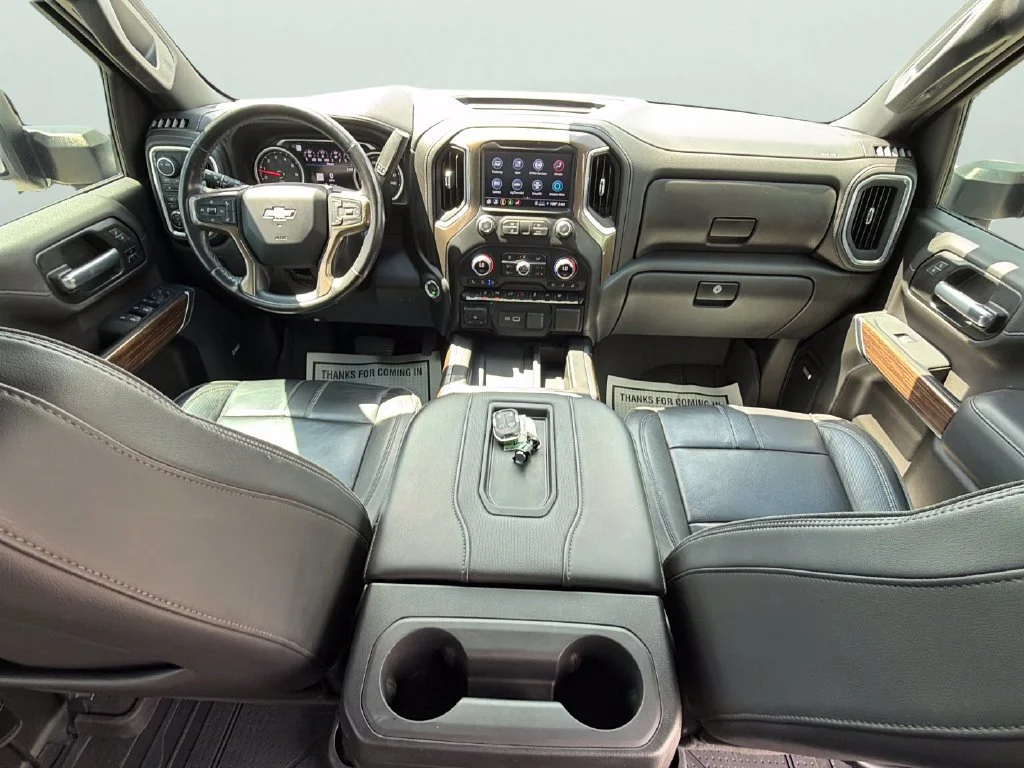 Used 2022 SILVER ICE METALLIC Chevrolet High Country image 33