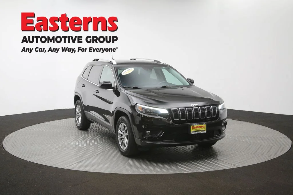 Used 2021 Black Jeep Latitude Plus image 50