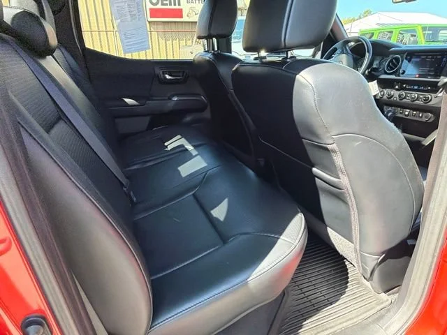Used 2018 Inferno Red Toyota SR5 image 12