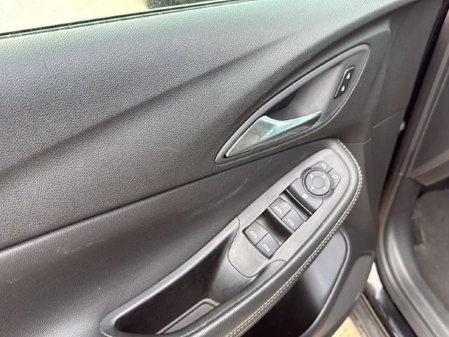 Used 2025 Ebony Twilight Metallic Buick Preferred image 21