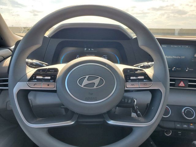 2026 Hyundai Elantra SE - Photo 13