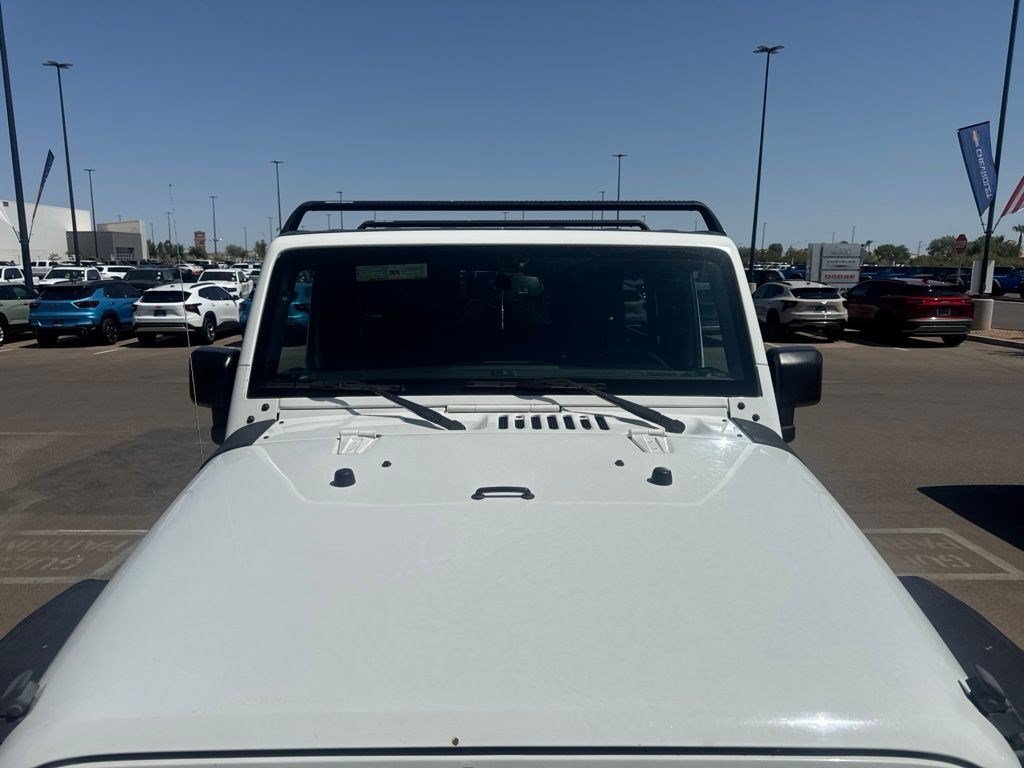 Used 2015 White Jeep Rubicon image 11