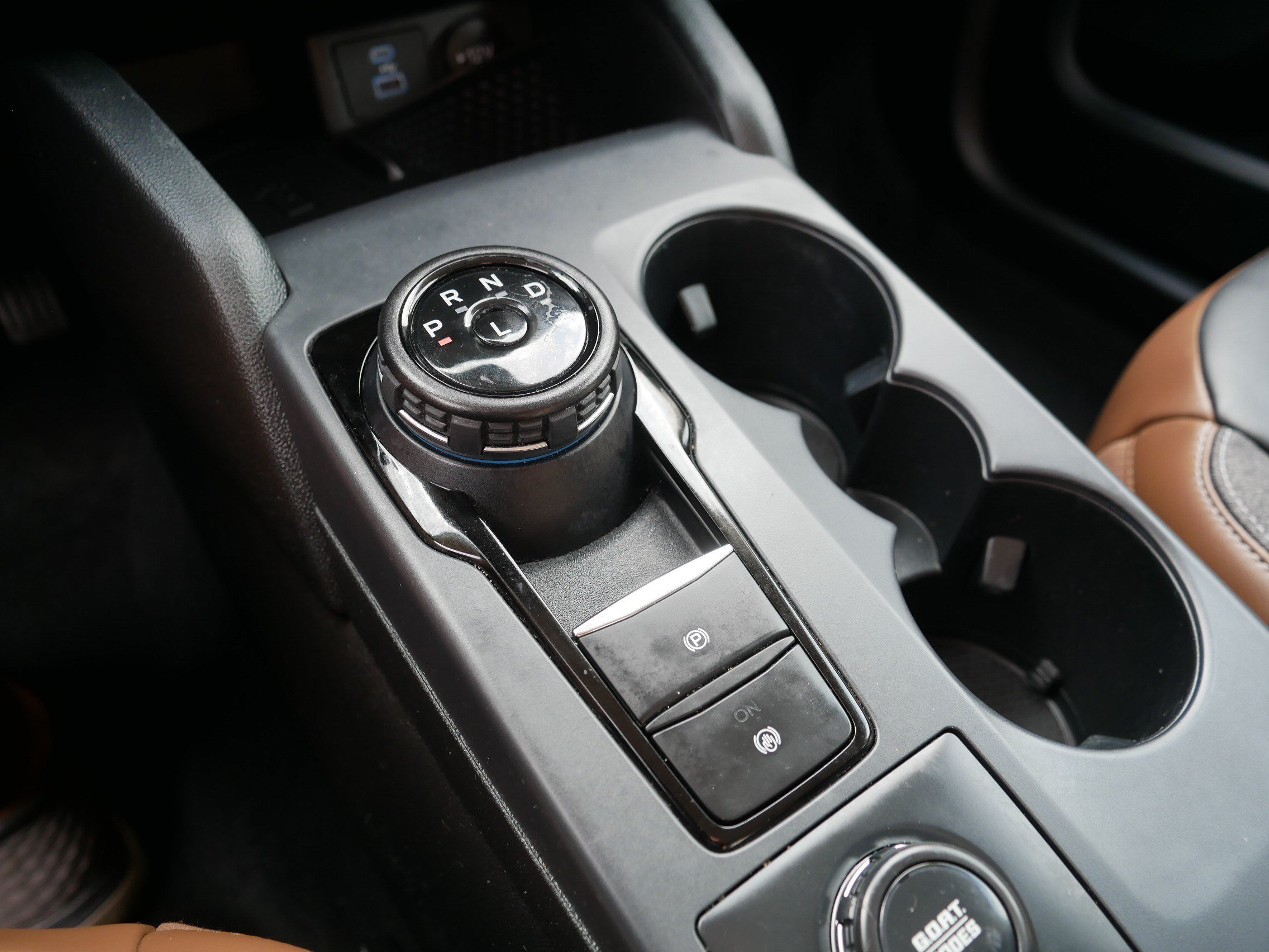 Used 2022 Shadow Black Ford Outer Banks image 24