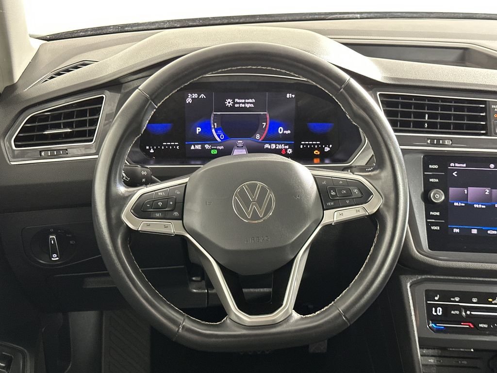 Used 2024 Deep Black Pearl Volkswagen 2.0T SE image 14