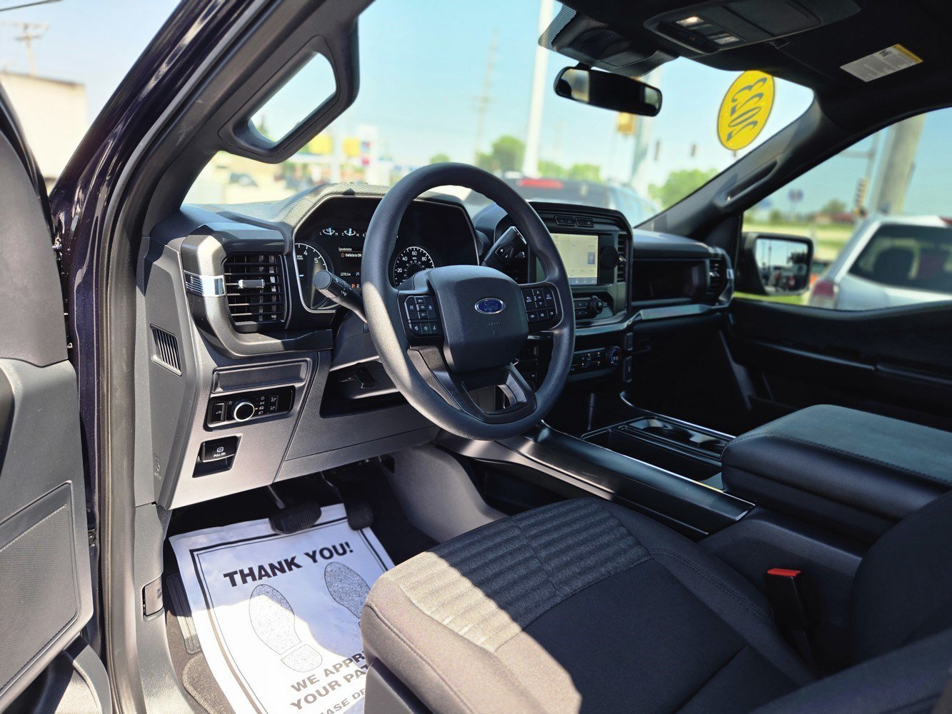 Used 2023 Blue Ford XLT image 2
